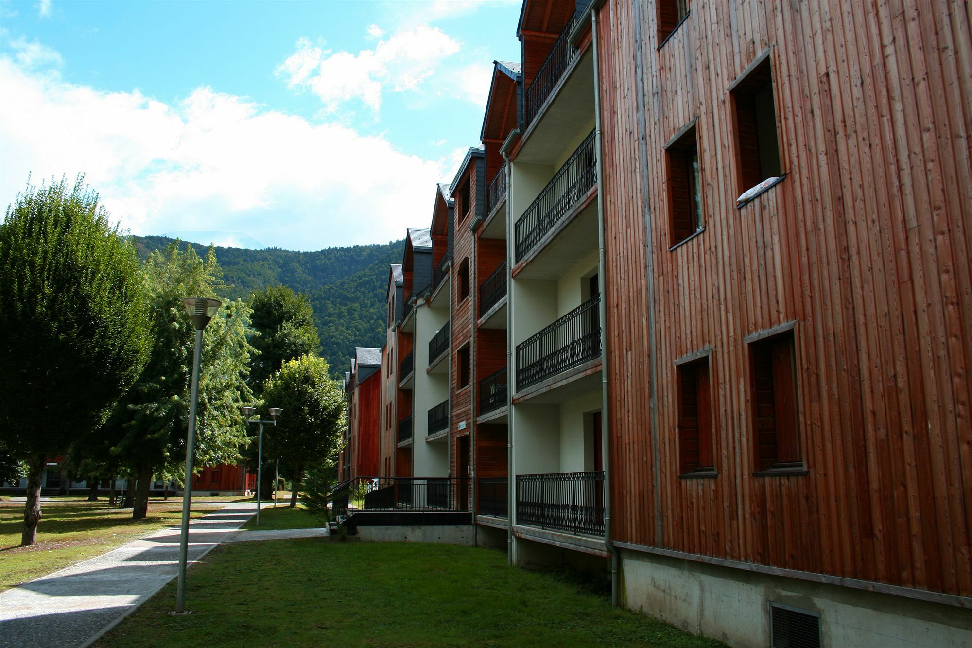Residence Les Jardins De Ramel By Popinns Bagnères-de-Luchon Kültér fotó